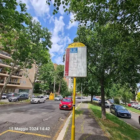 Daire Domus Vincentis Eur -space&light - Center In 20min