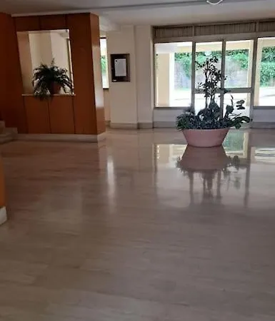 Domus Vincentis Eur -space&light - Center In 20min