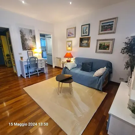 Daire Domus Vincentis Eur -space&light - Center In 20min